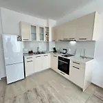 1bd Flat Near Maritsa River And Center * Пловдив