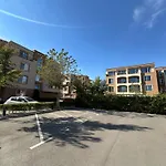 1bd Flat Near Maritsa River And Center Апартаменты