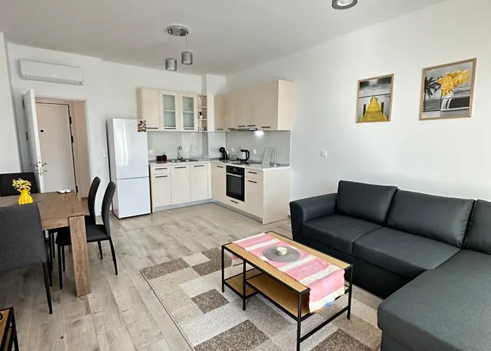 1bd Flat Near Maritsa River And Center * פלובדיב